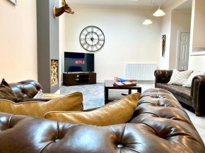 Serviced Accommodation Moray Lesmurdie House, Elgin - Free Parking, Free WiFi